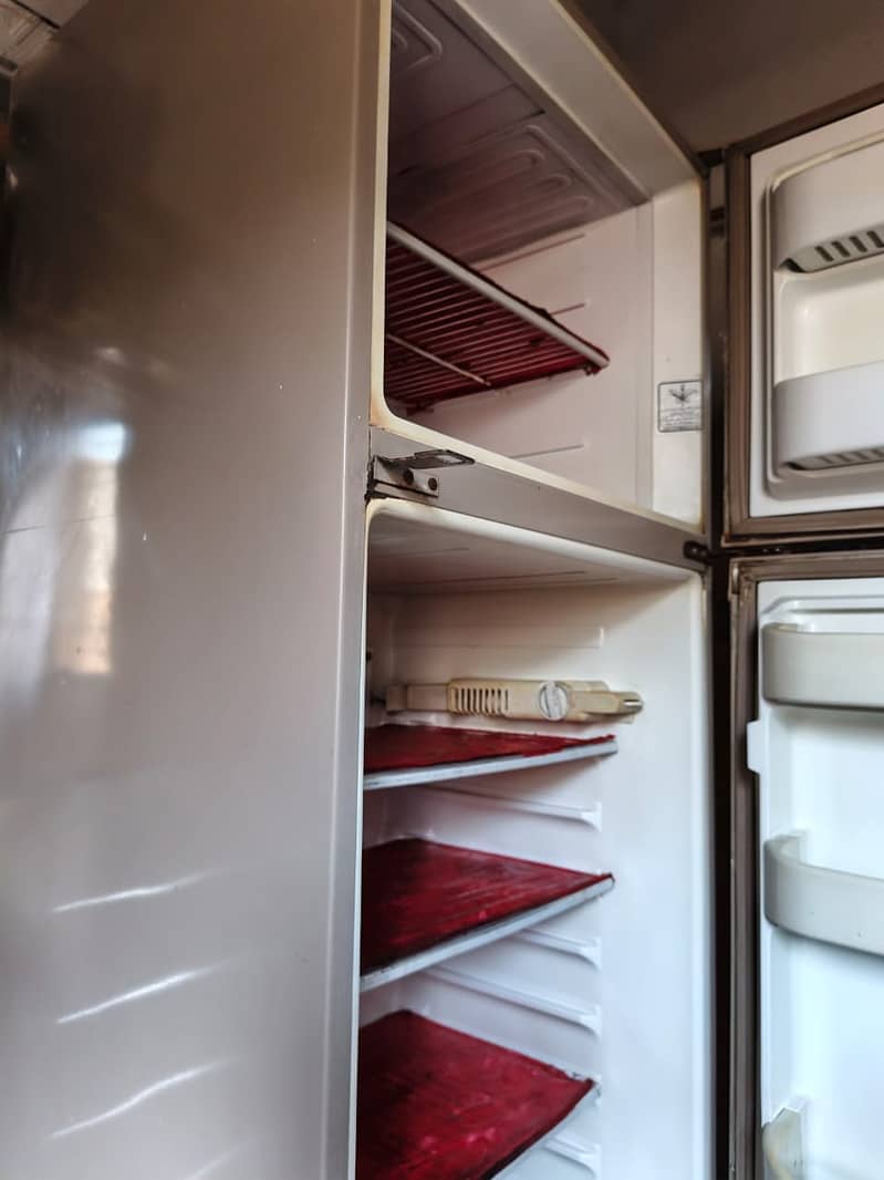 Dawlance refrigerator 9