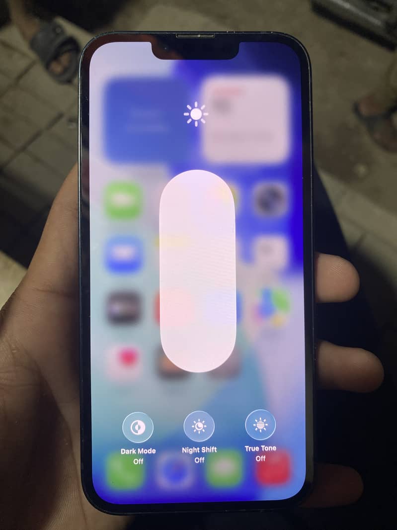 Apple iPhone 13 7