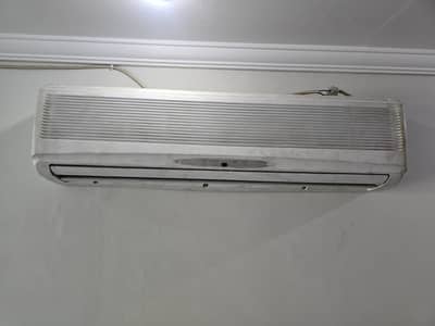 Gernal 2 ton ac white