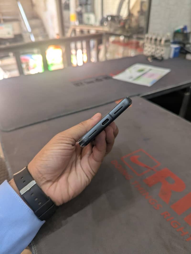 Google Pixel 8 2
