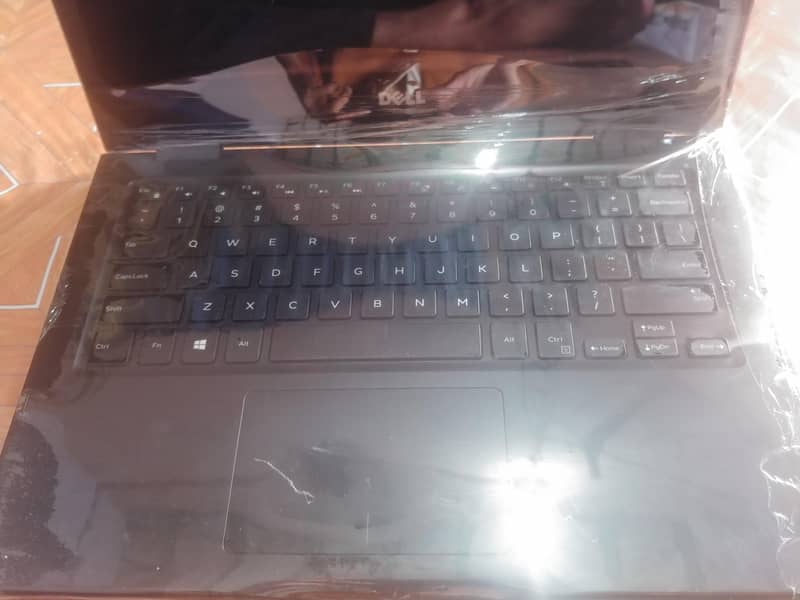 Dell i3 8th generation touch screen 1