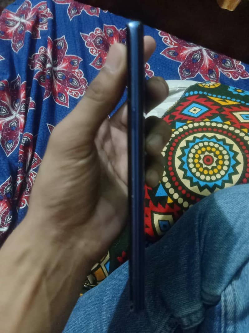 Samsung Mobile Note 9 1