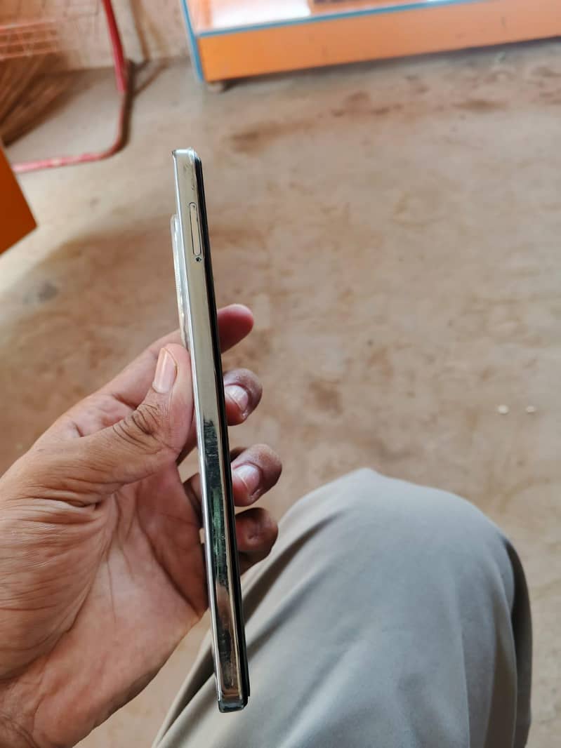 Tecno CAMON 30 4