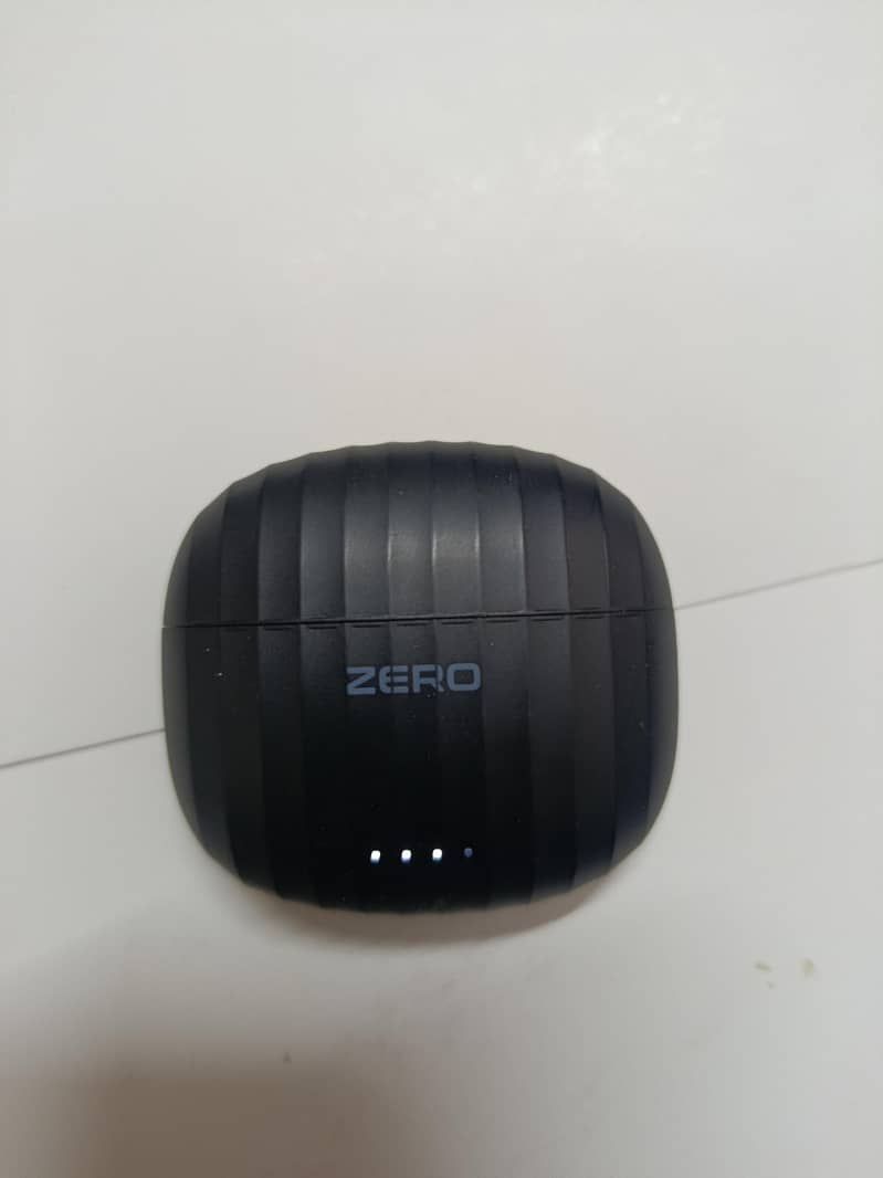 Carbon Zero Earbuds 1