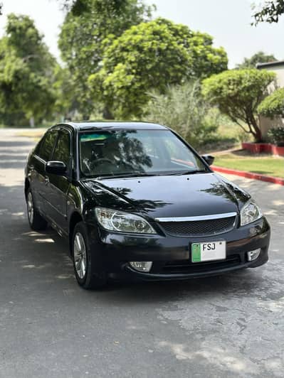 Honda Civic EXi 2005. Contact 0317-8190000