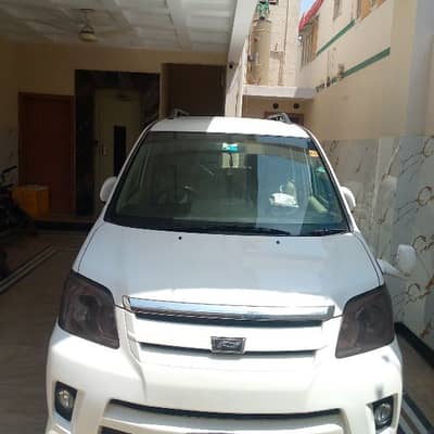 Toyota Noah 2002/2007 new condition