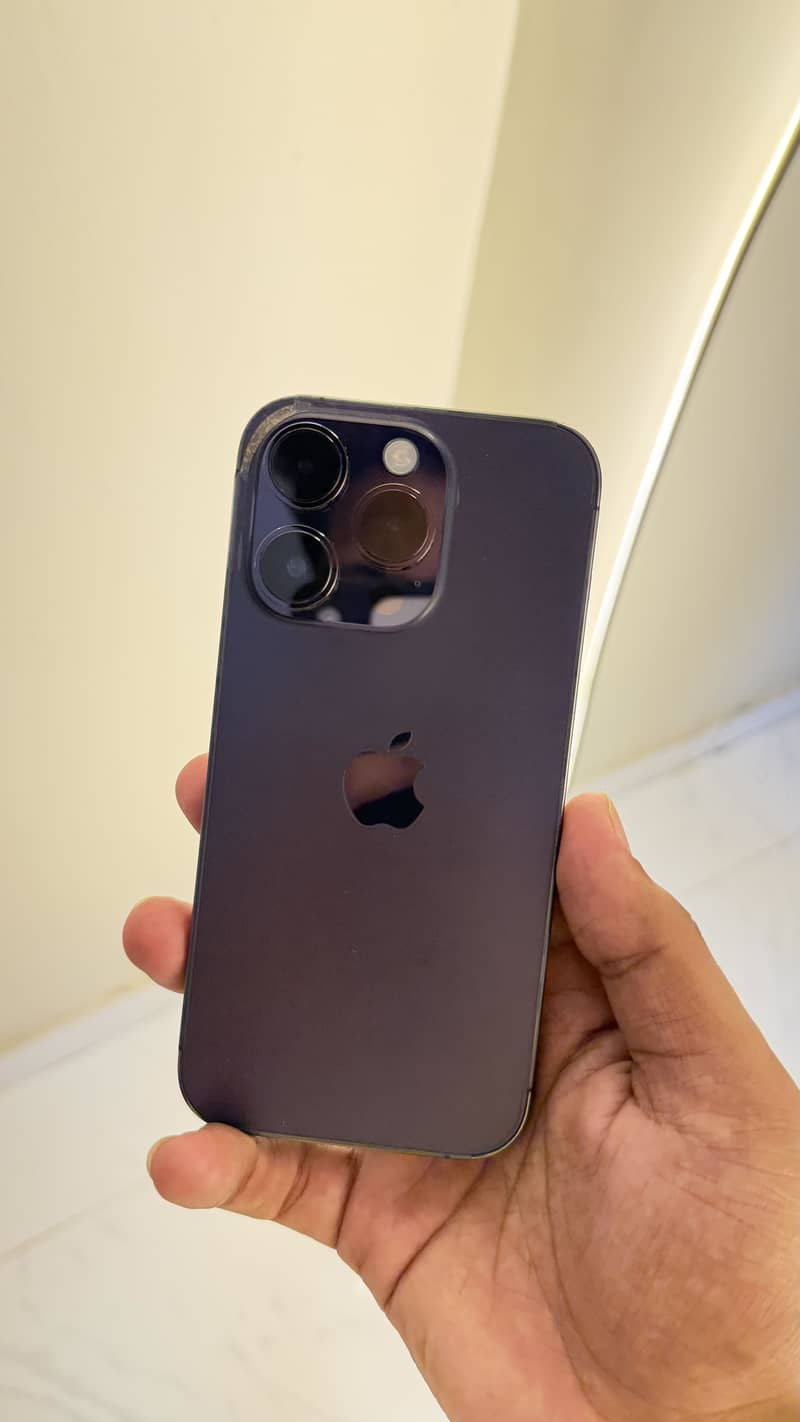 Apple iPhone 14 Pro 0
