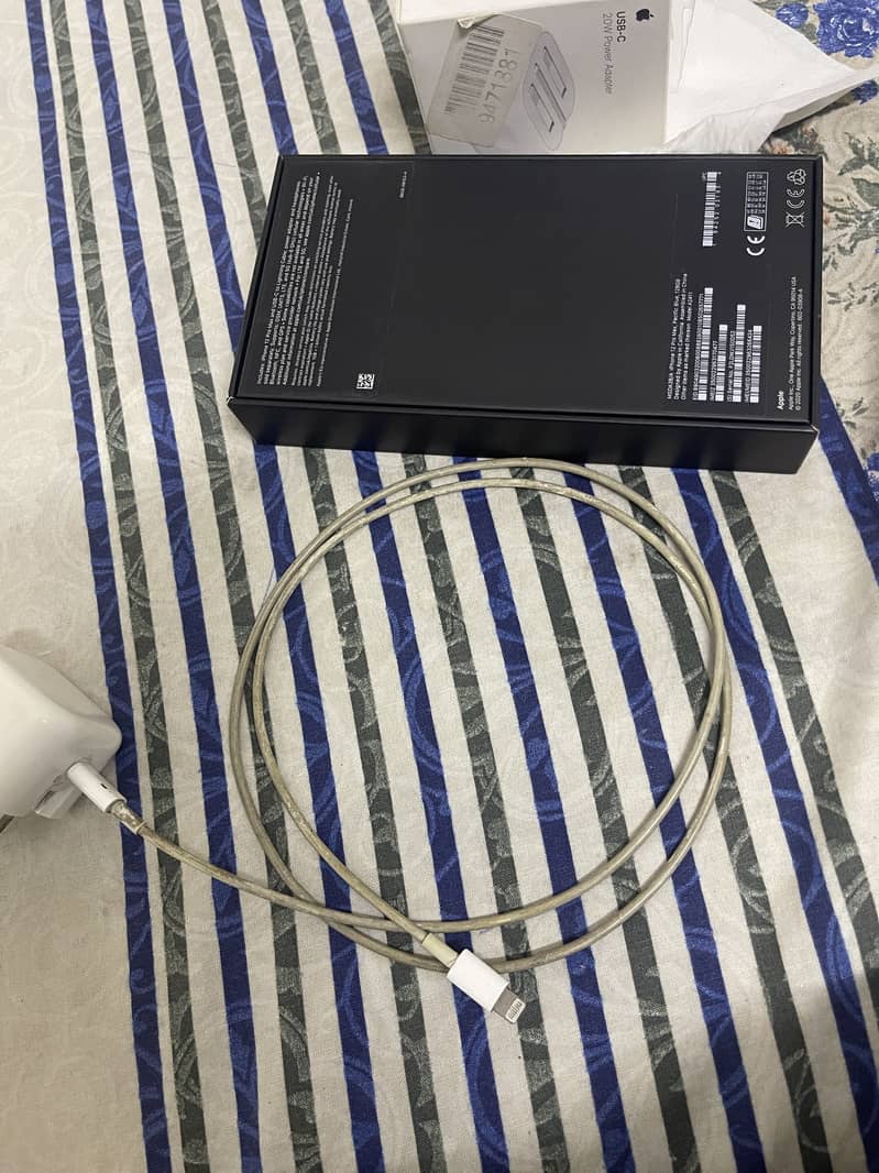 Iphone 12 pro max 1