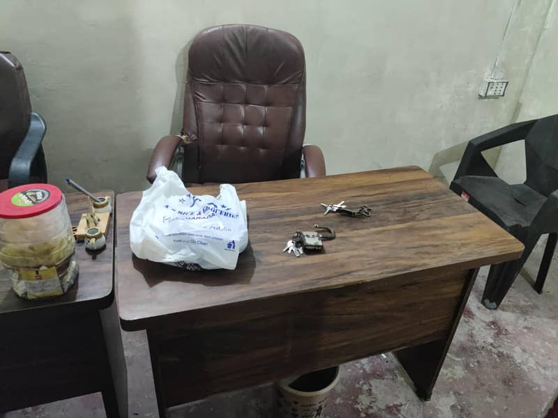 table chear 1