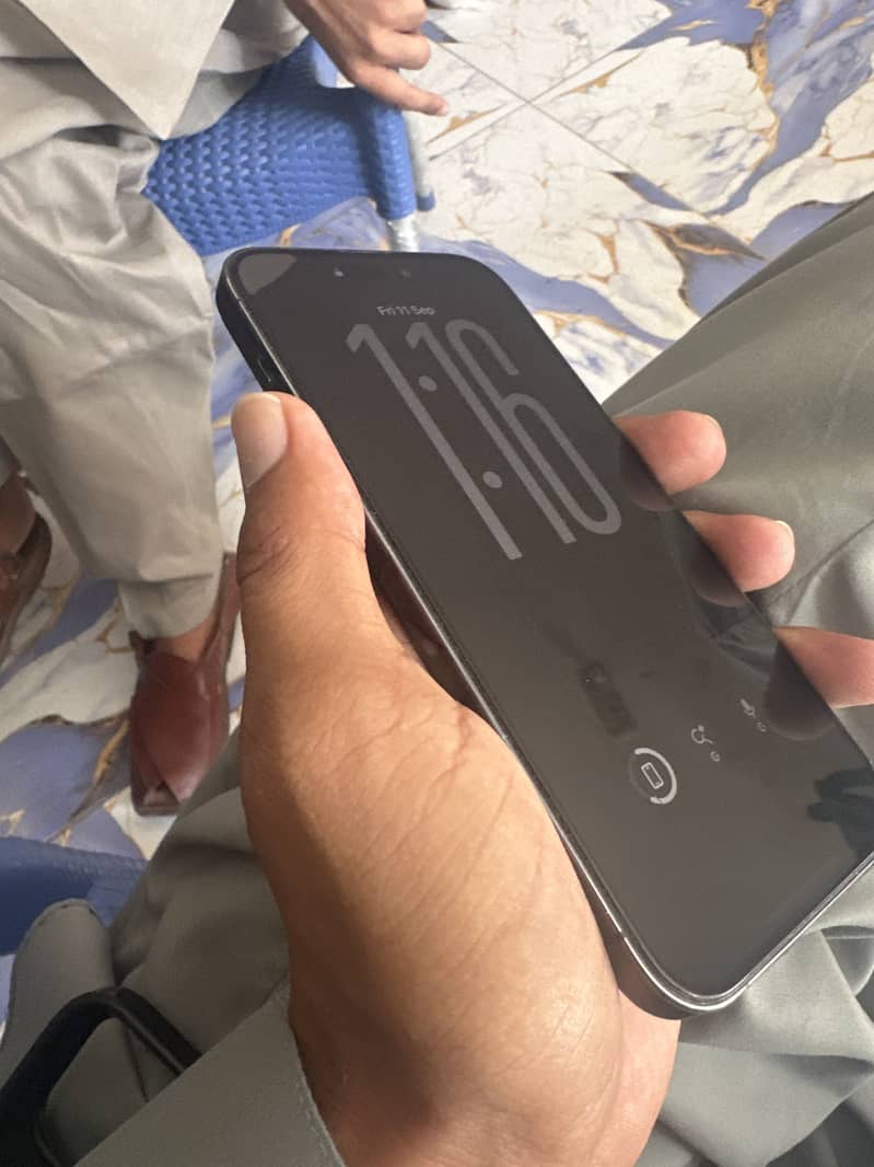 Apple iPhone 14 Pro Max 0