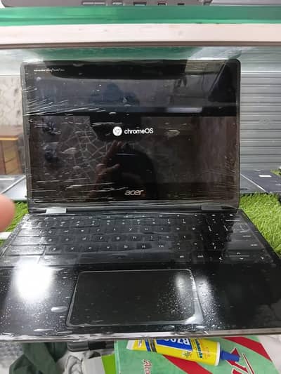 chrome book Acer R752