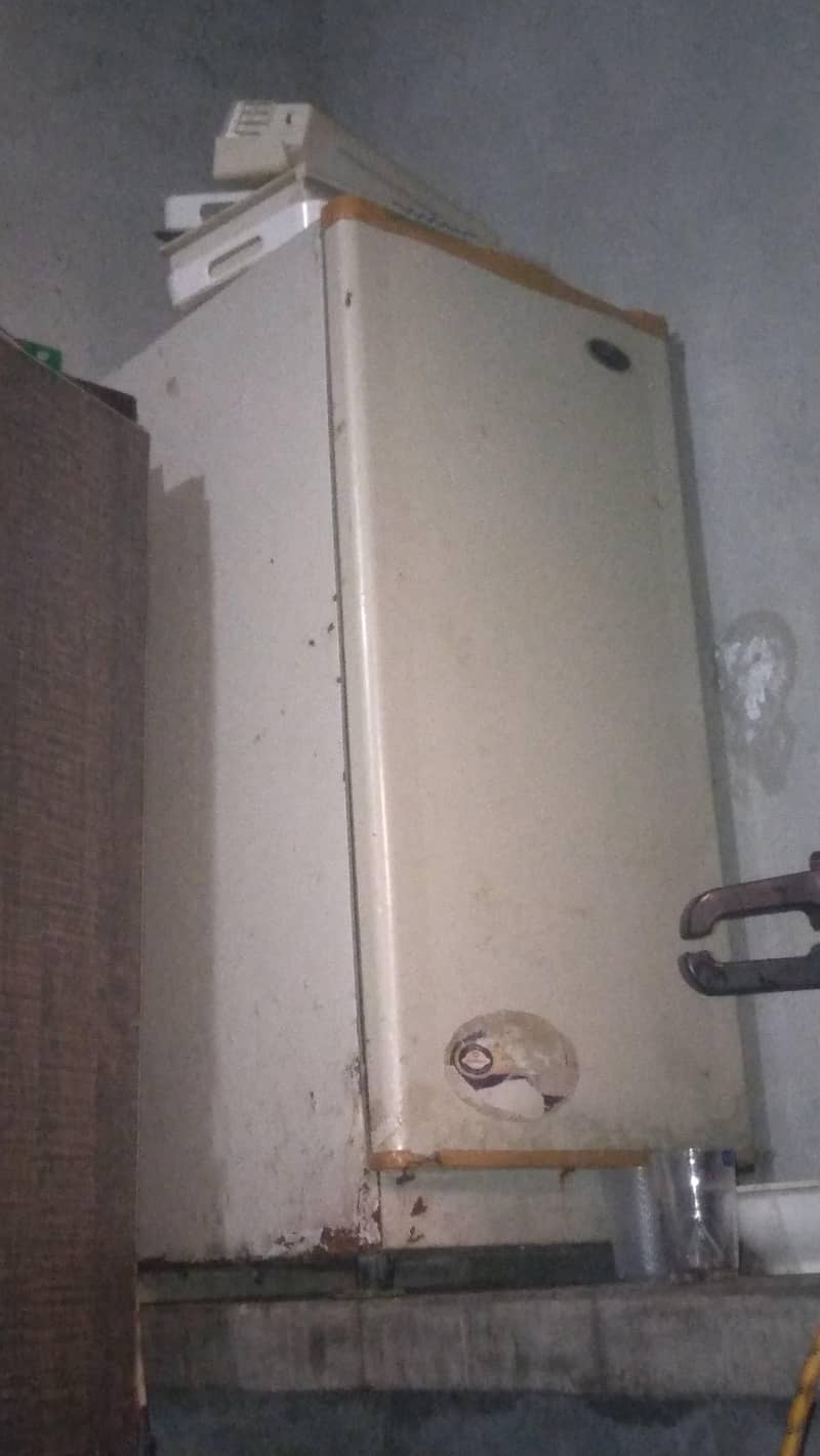 Dawlance fridge 0