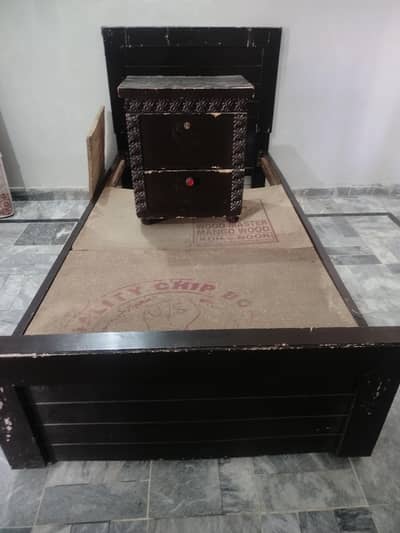 Single bed for sale (With side table)