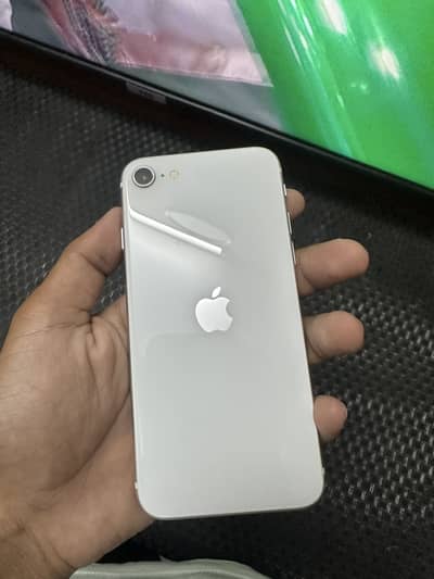 Apple iPhone SE 2020