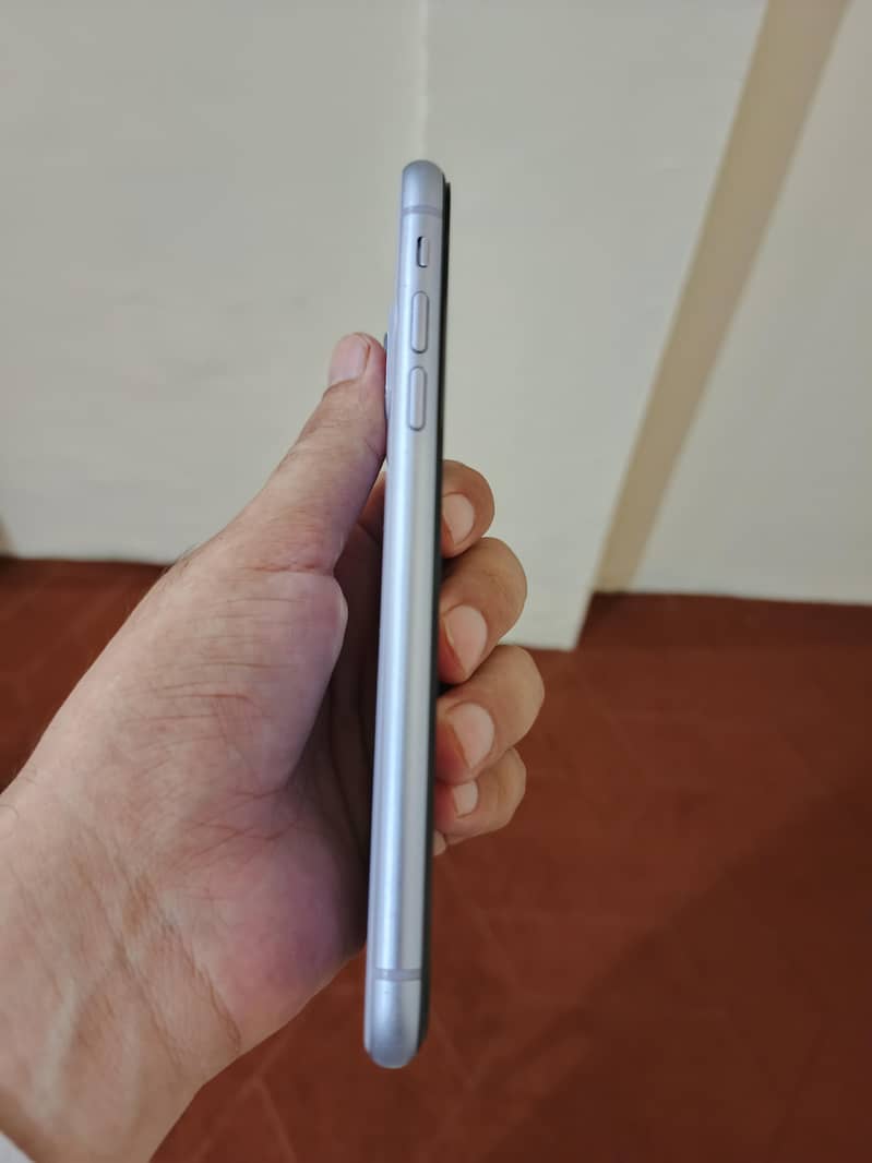 Apple iPhone 11 2