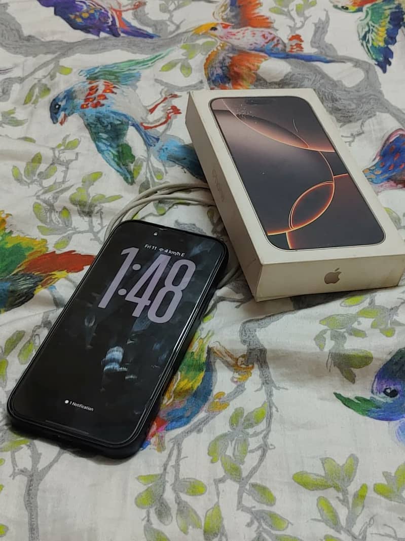 Apple iPhone 16 Pro Max 3