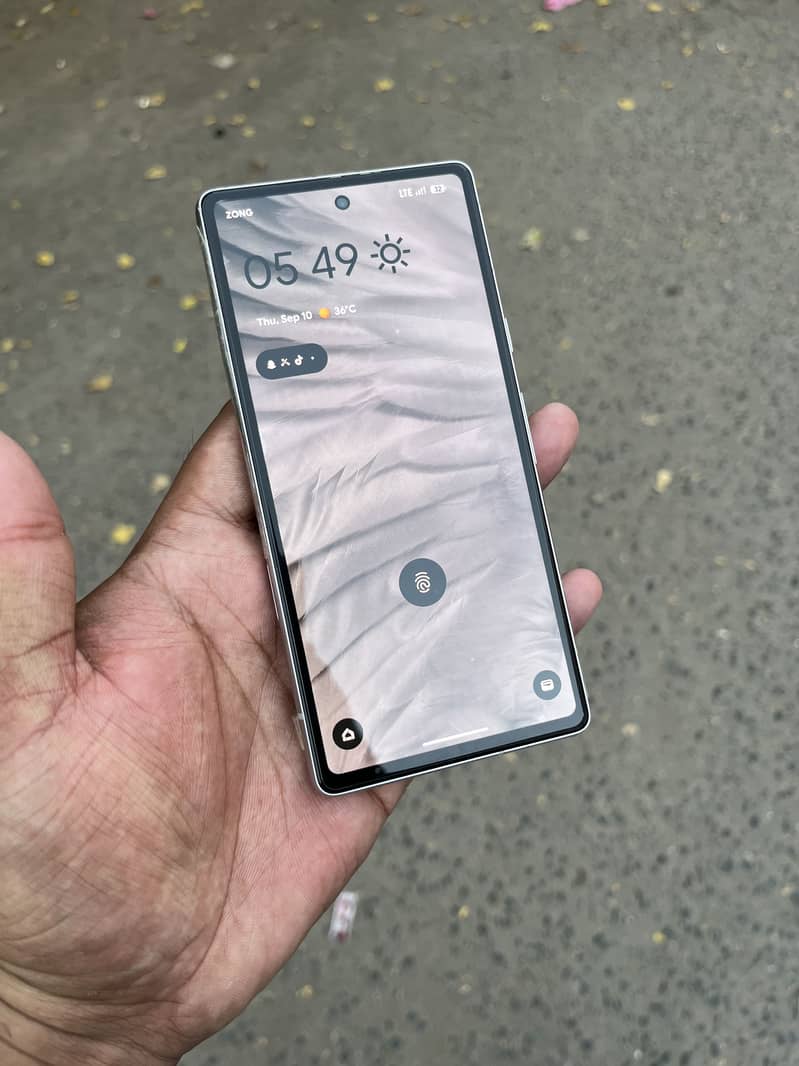 Google Pixel 7a 1