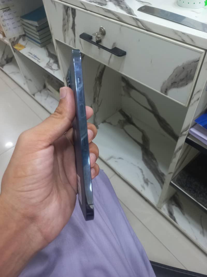 Apple iPhone 12 Pro Max 1