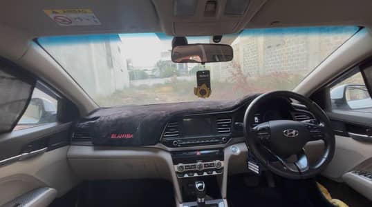 Hyundai Elantra 2021
