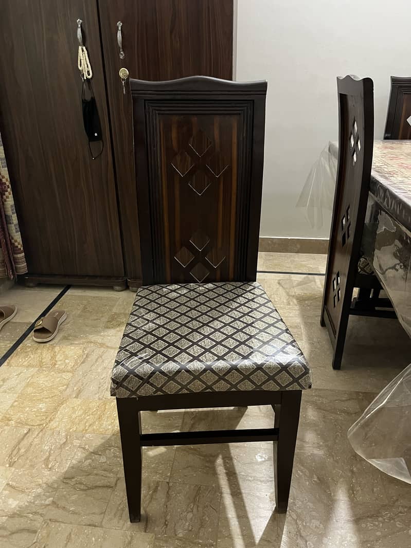 6Chairs dining 3