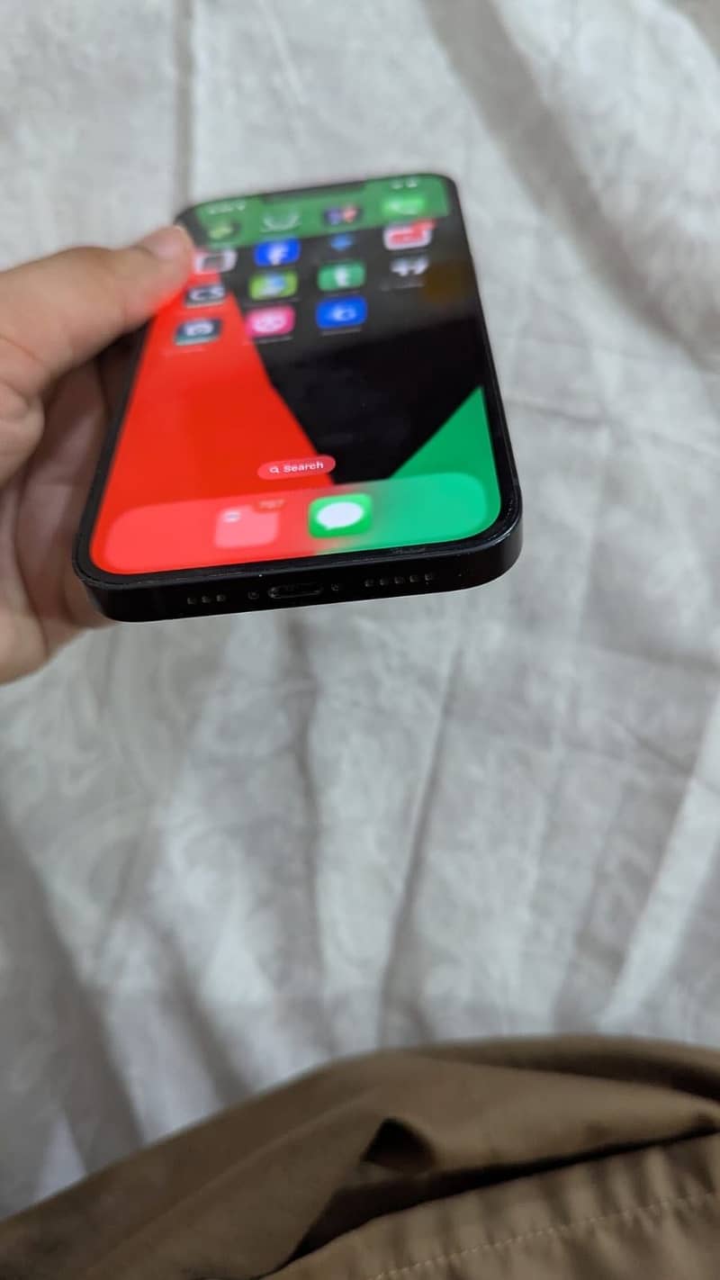 Apple iPhone 14 2