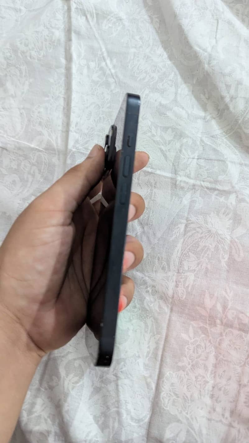 Apple iPhone 14 6