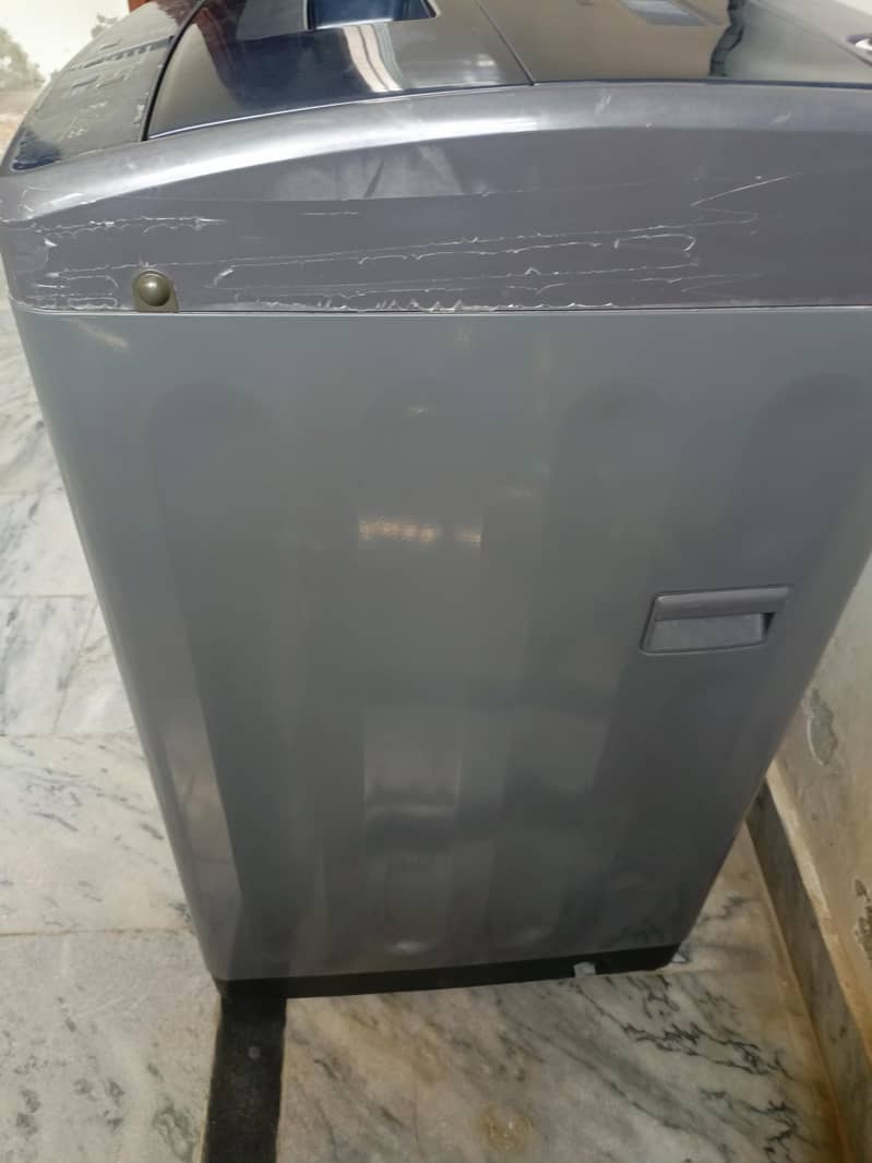 Haier Automatic washing machine 1