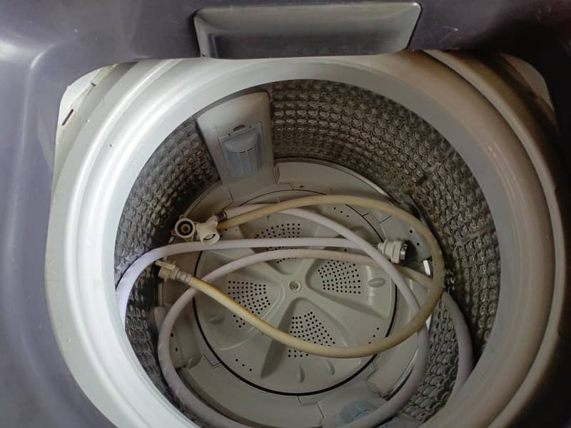 Haier Automatic washing machine 5