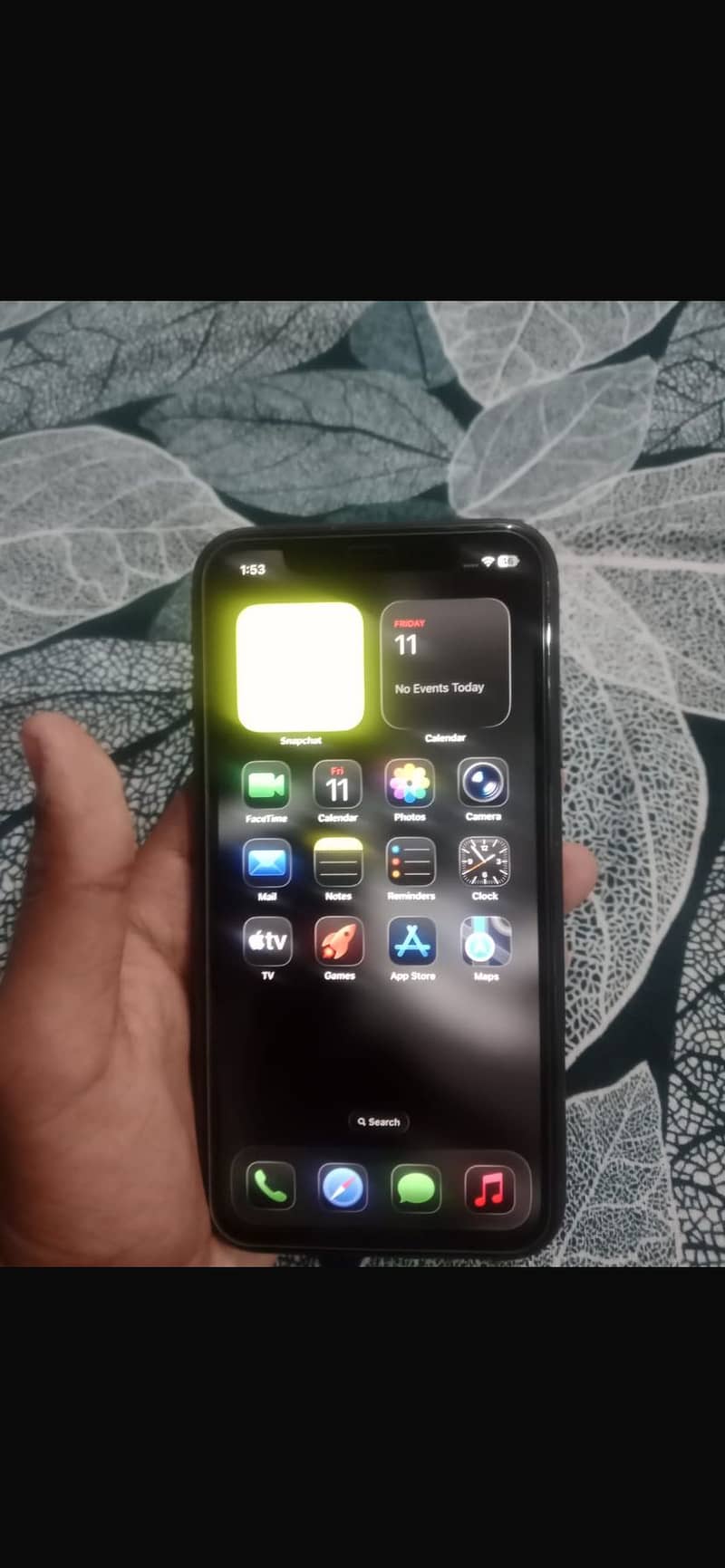 Apple iPhone 11 3