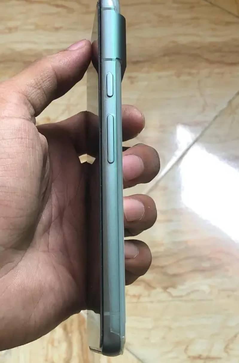 Google pixel 8 4