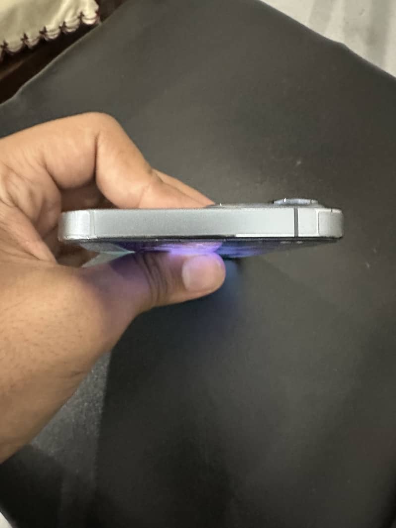 iPhone 13 Pro Max jv 3
