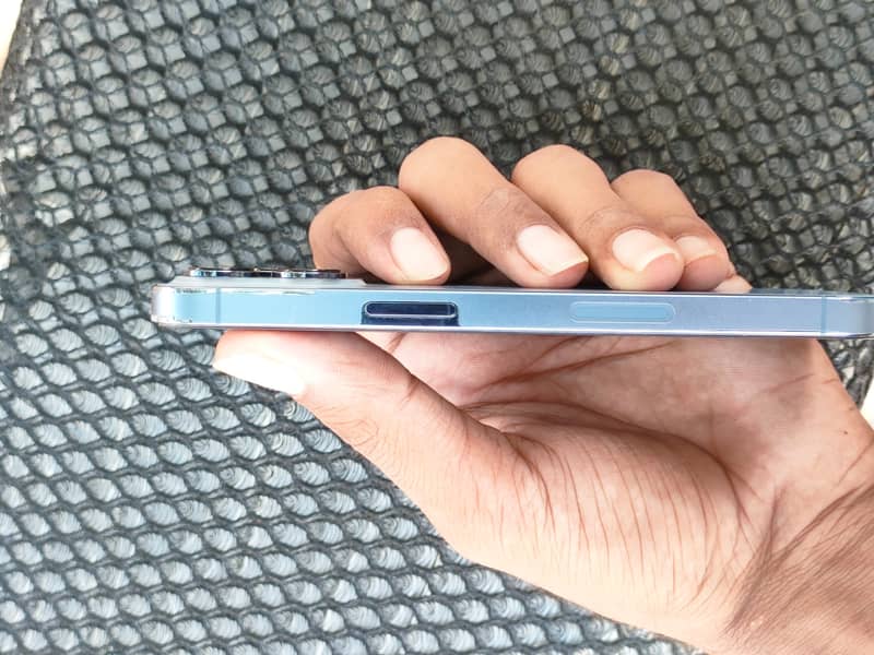 Apple iPhone 13 Pro 0