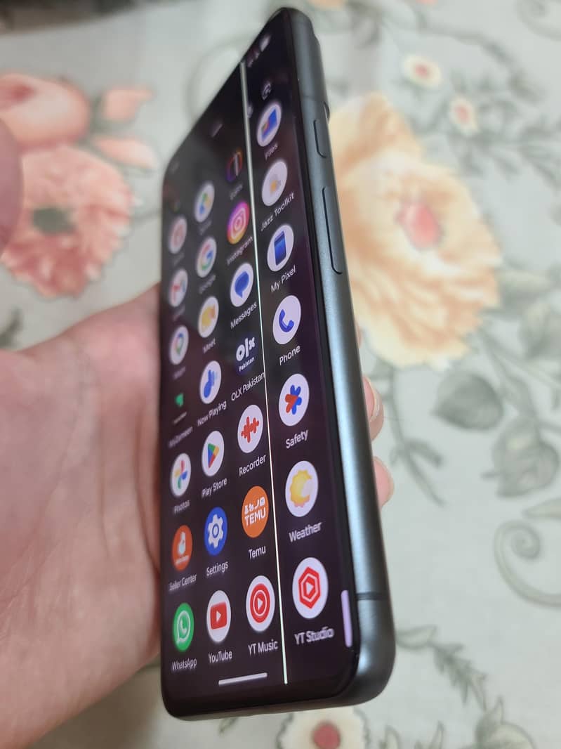 Google Pixel 8 1