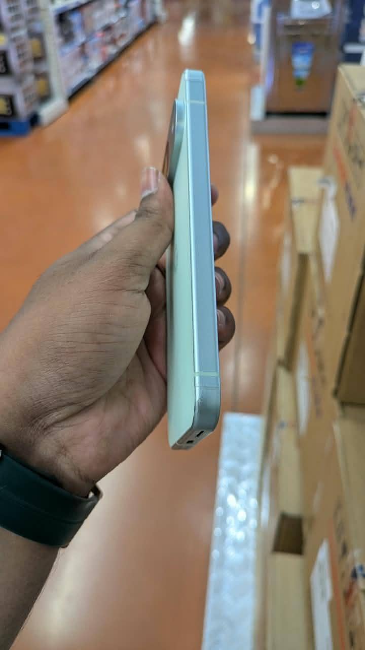 Google Pixel 9 4