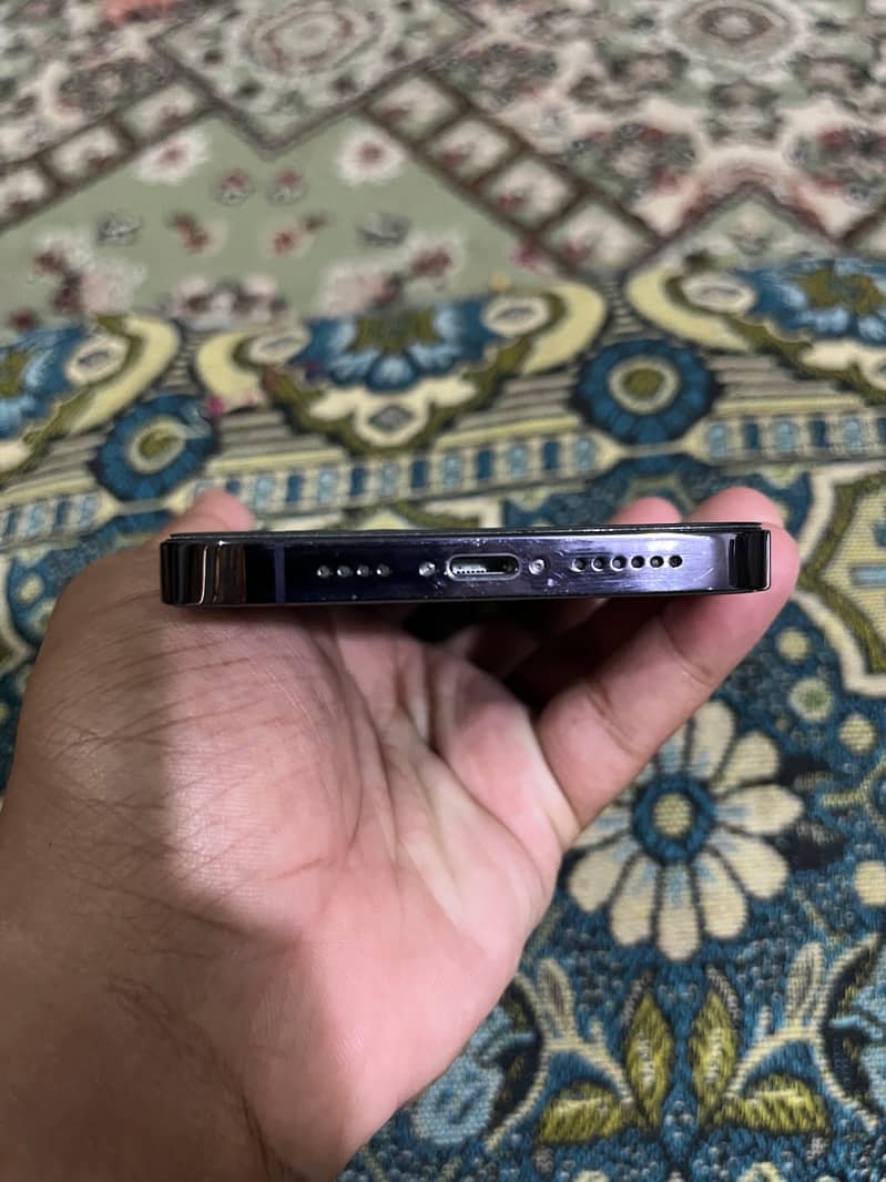 Apple iPhone 14 Pro Max 2
