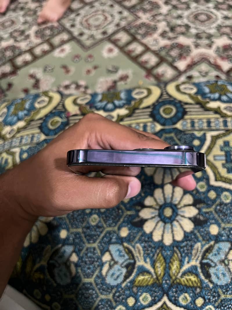 Apple iPhone 14 Pro Max 3