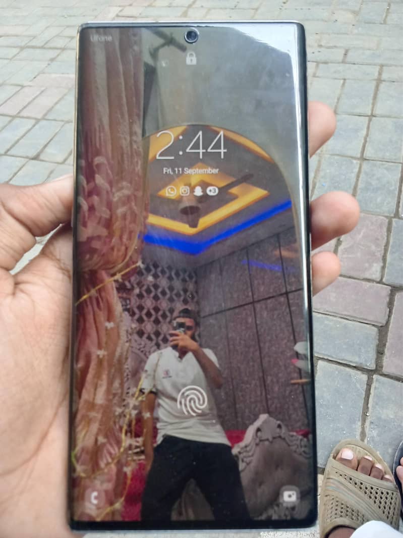 Samsung Mobile Note 10 Plus 1