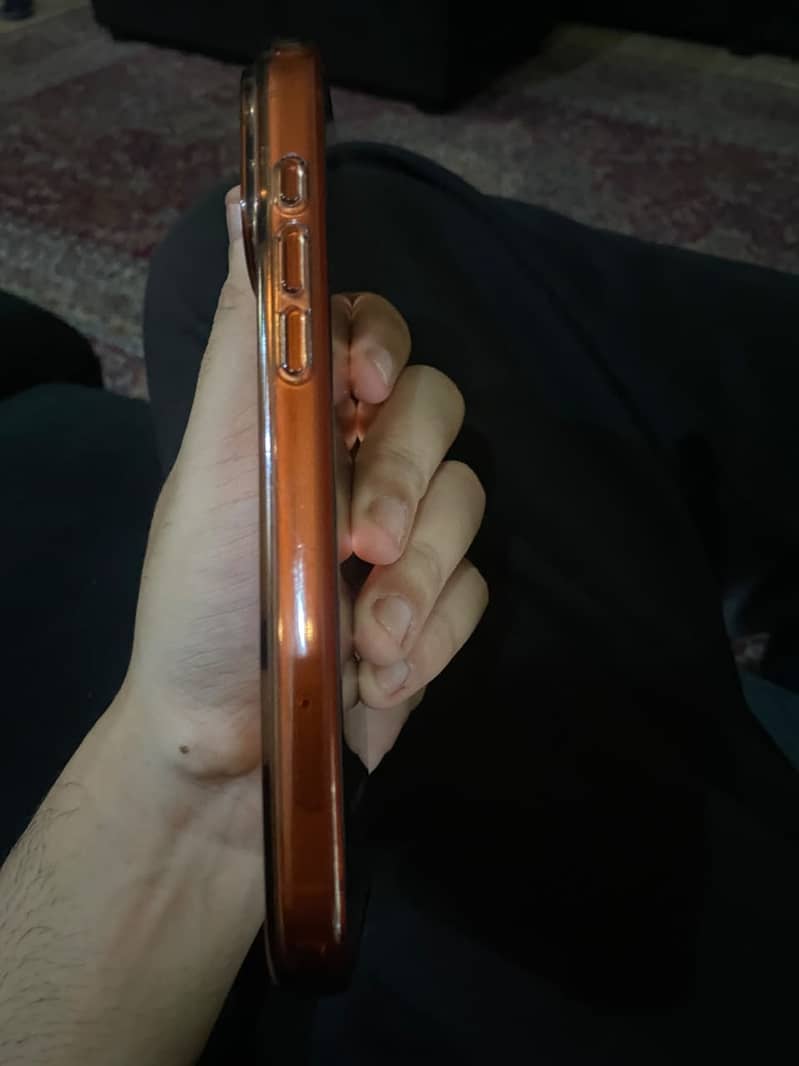 Apple iPhone 17 Pro Max 3
