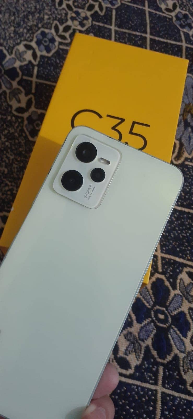 Realme C35 1