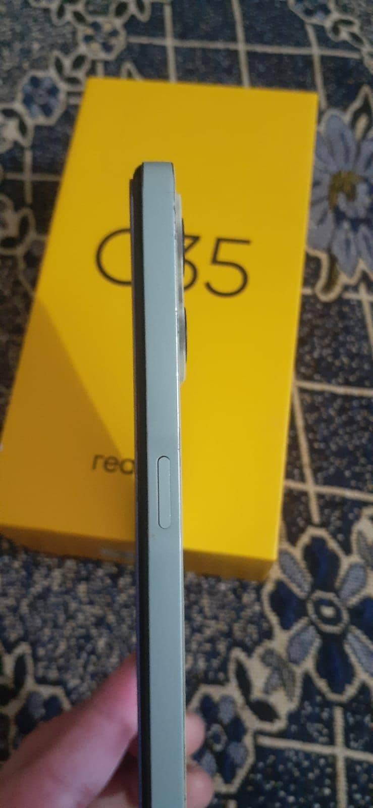 Realme C35 3