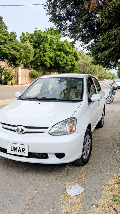 Toyota Platz 2005 - 2011