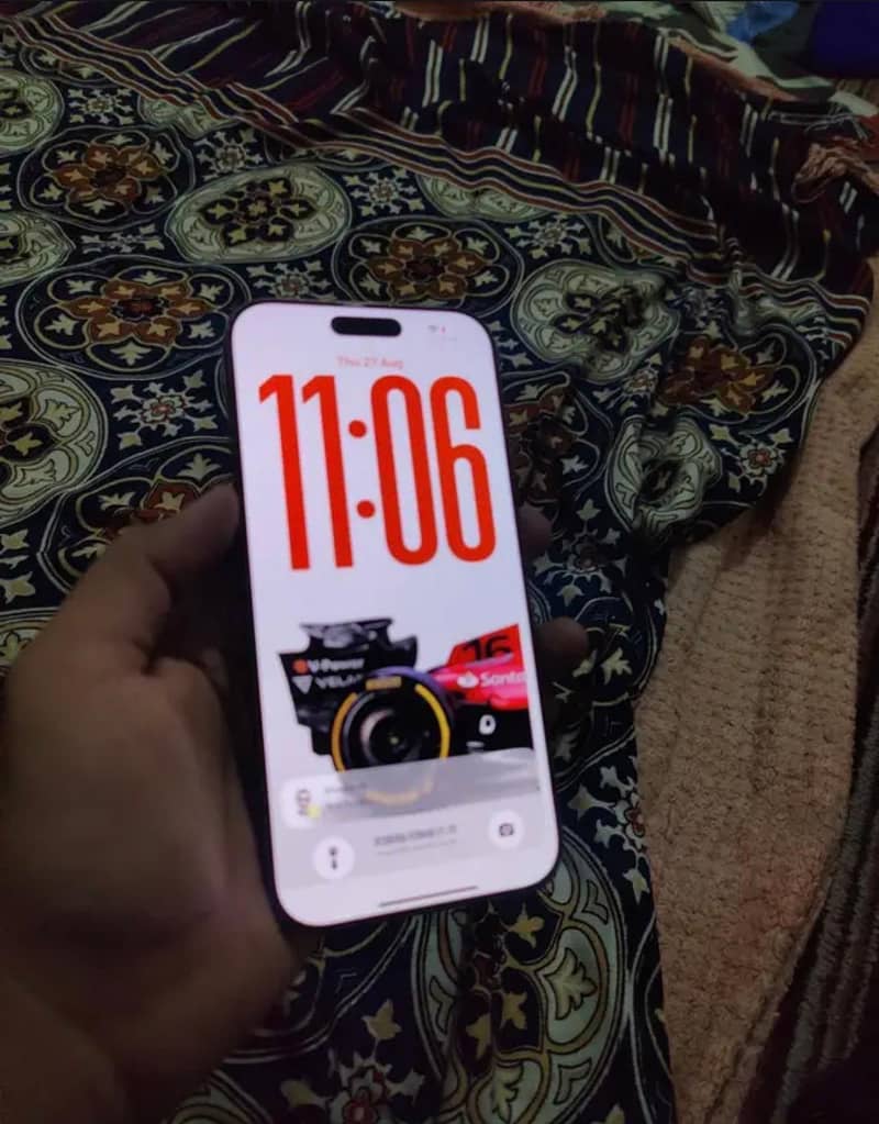 Apple iPhone 16 Pro Max 3