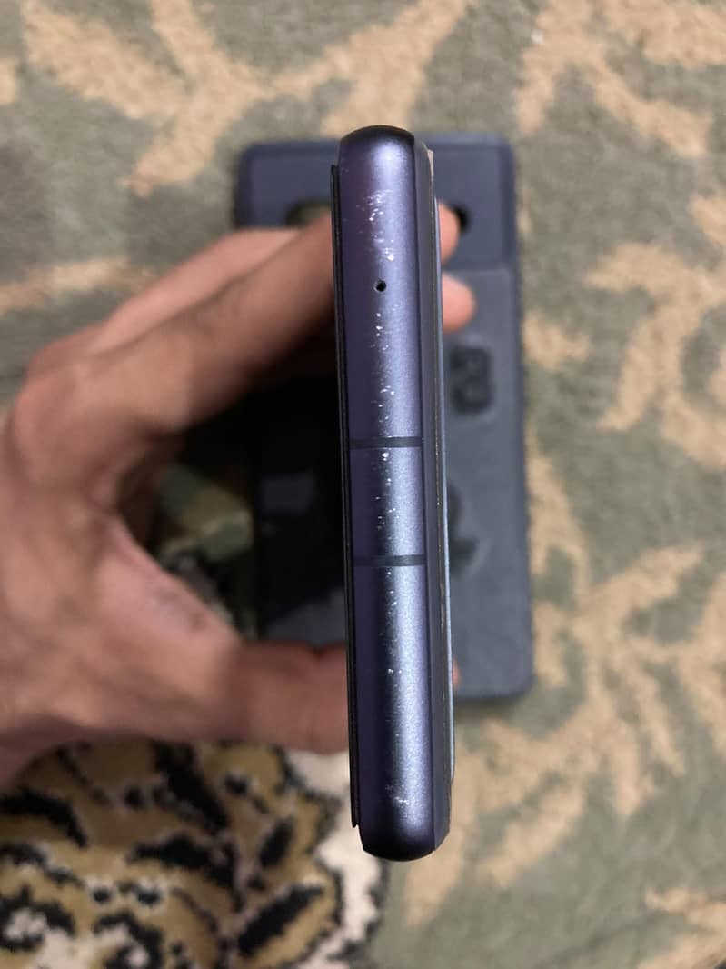 Google Pixel 7a 4