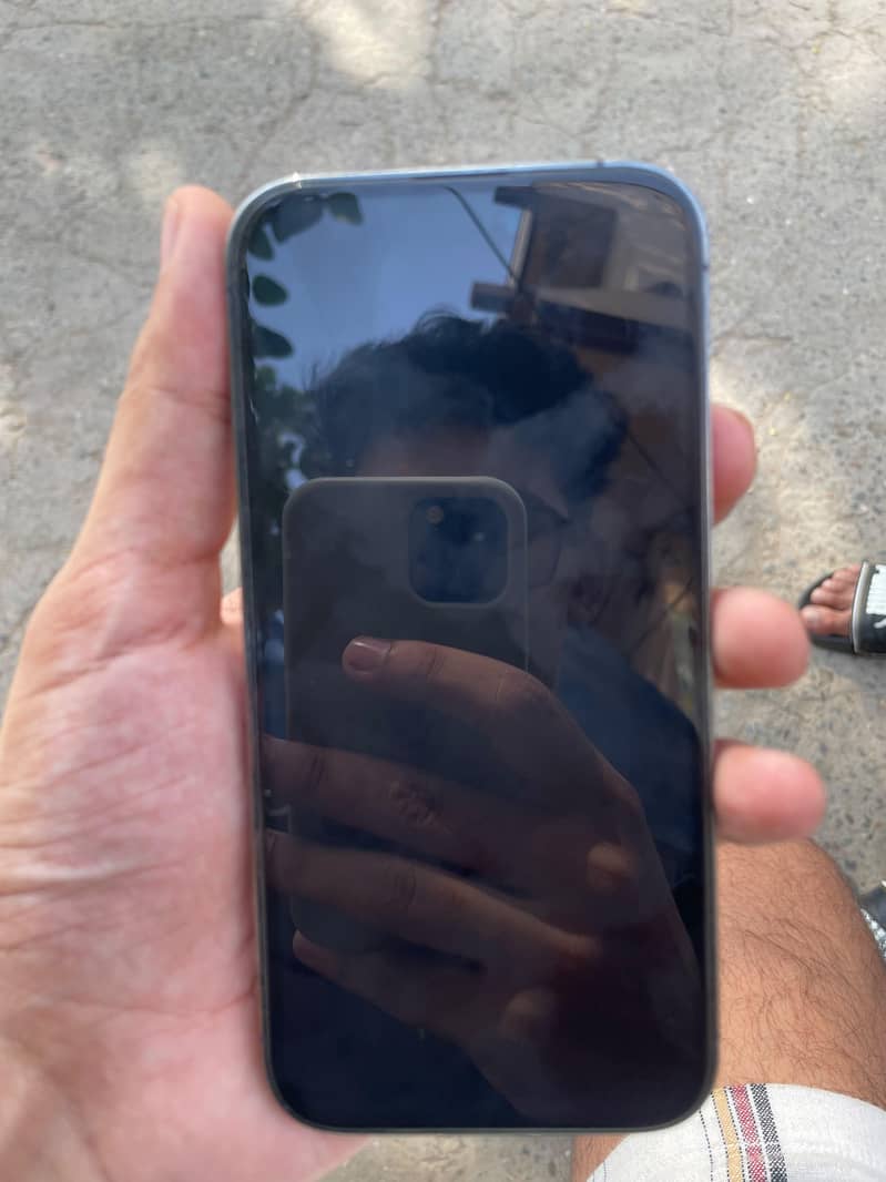 Apple iPhone 14 Pro 1