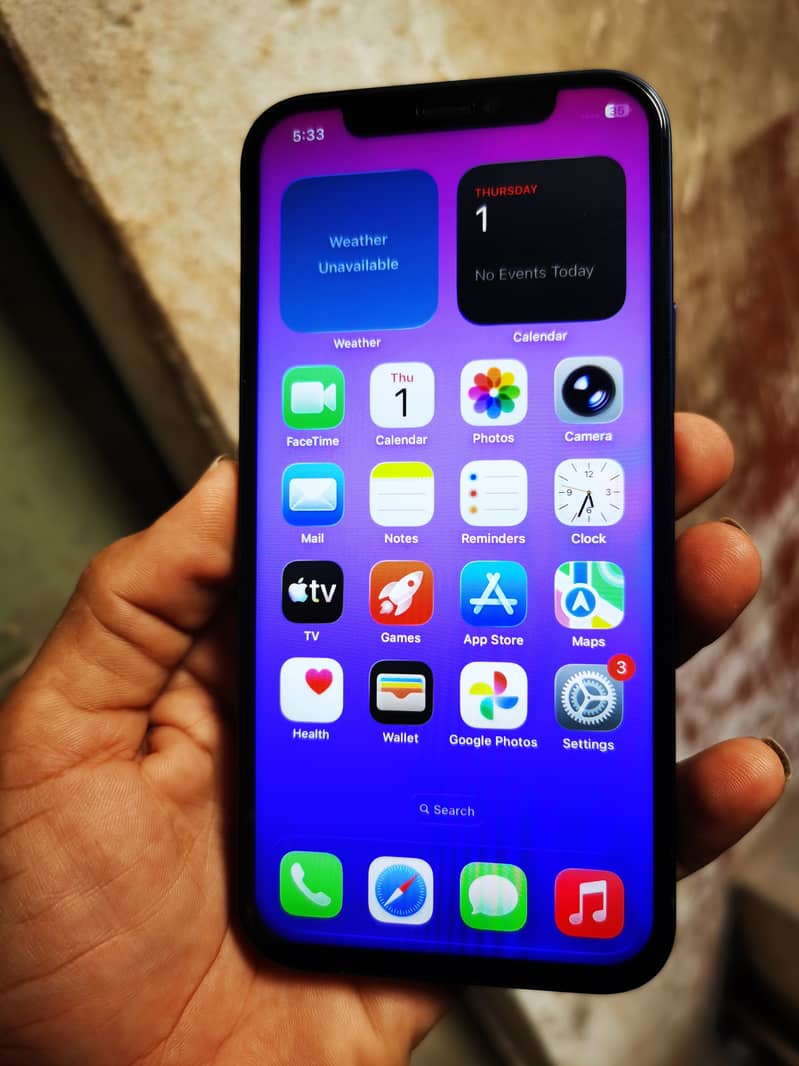 Apple iPhone 12 1