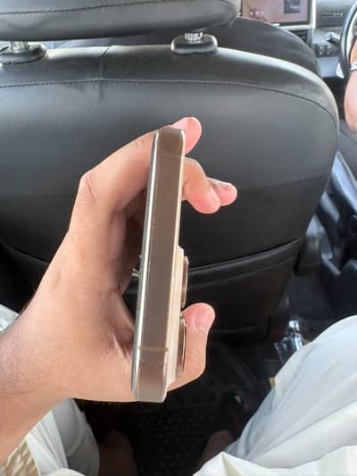I phone 16 pro max