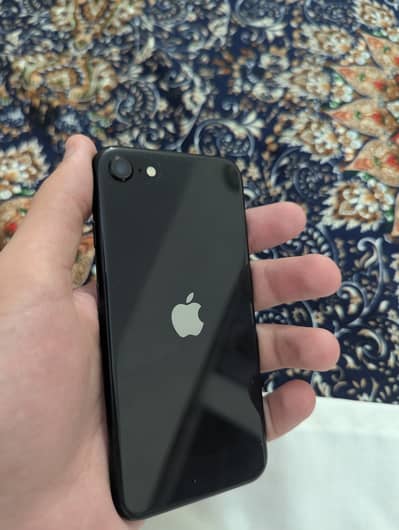 Apple iPhone SE