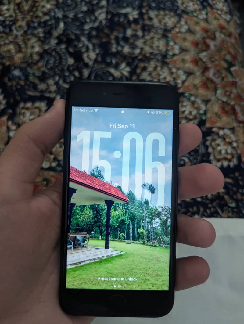Apple iPhone SE 4