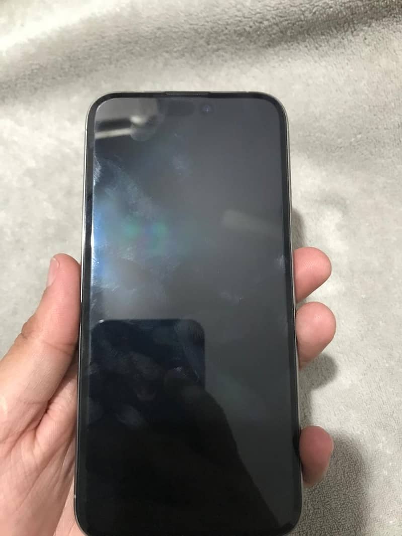 Apple iPhone 15 Pro Max 2