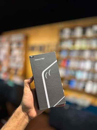 Brand New Box Pack Samsung Galaxy Z Flip 7 512GB Blue Shadow PTA